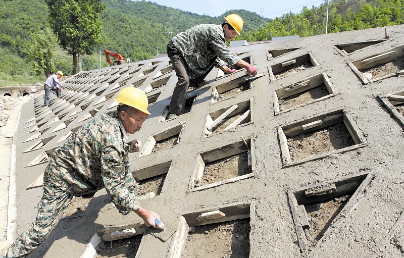 房县投资7亿元修建生态河堤