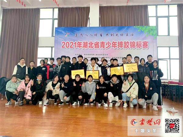 2021年湖北省青少年摔跤锦标赛举行