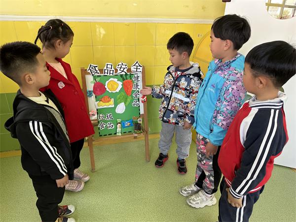 房縣幼兒園開展食品安全宣傳教育活動